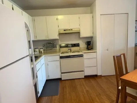 1 W Lake Street Minneapolis MN 55408