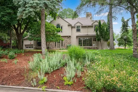 1118 Plummer Circle SW Rochester MN 55902