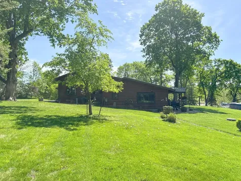 27111 Timber Hills Lane Battle Lake MN 56515