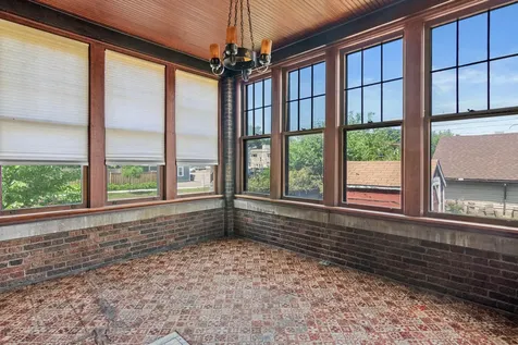 1097 Lincoln Avenue Saint Paul MN 55105