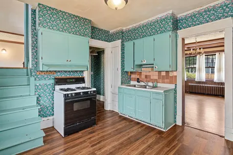 1097 Lincoln Avenue Saint Paul MN 55105
