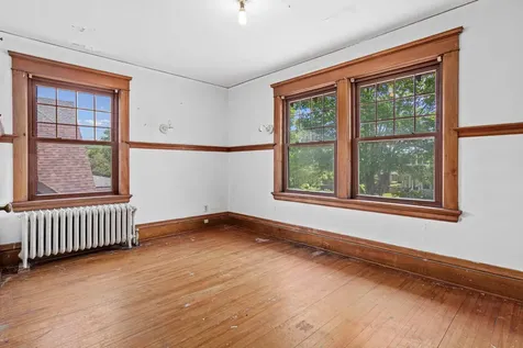 1097 Lincoln Avenue Saint Paul MN 55105