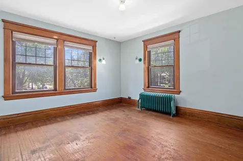 1097 Lincoln Avenue Saint Paul MN 55105