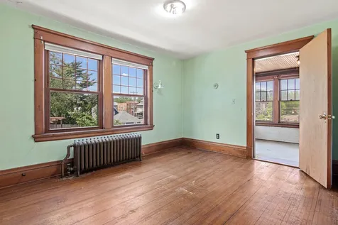 1097 Lincoln Avenue Saint Paul MN 55105