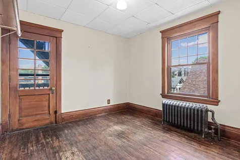 1097 Lincoln Avenue Saint Paul MN 55105