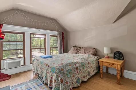 1097 Lincoln Avenue Saint Paul MN 55105