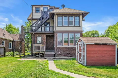 1097 Lincoln Avenue Saint Paul MN 55105