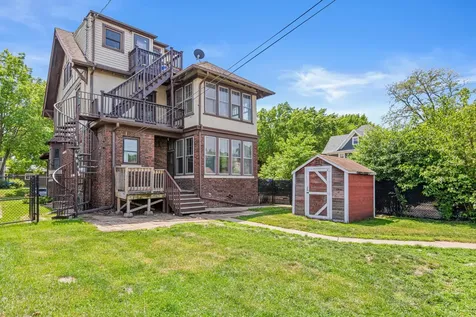 1097 Lincoln Avenue Saint Paul MN 55105