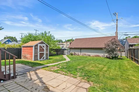 1097 Lincoln Avenue Saint Paul MN 55105
