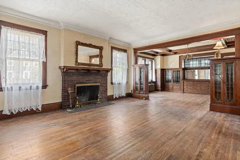 1097 Lincoln Avenue Saint Paul MN 55105
