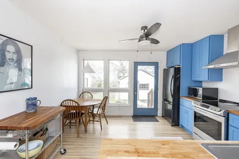 433 Elmwood Avenue S Fargo ND 58103