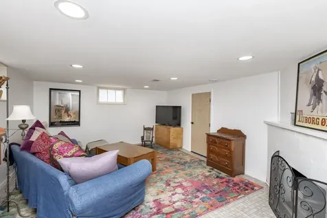 433 Elmwood Avenue S Fargo ND 58103