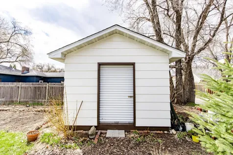 433 Elmwood Avenue S Fargo ND 58103