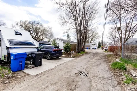 433 Elmwood Avenue S Fargo ND 58103