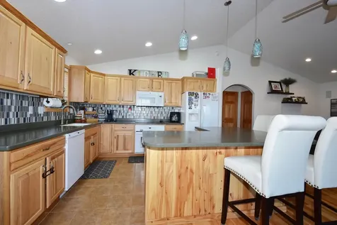 3221 11th Avenue S Moorhead MN 56560