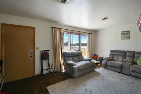 706 26 Street N Fargo ND 58102