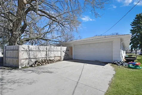 706 26 Street N Fargo ND 58102