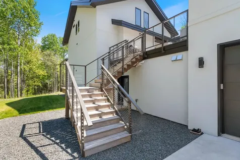 5140 Lakewood Road Duluth MN 55804