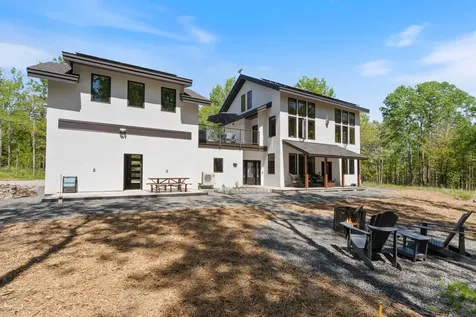 5140 Lakewood Road Duluth MN 55804