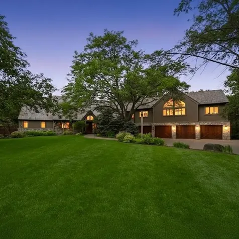 10420 Bluff Circle Chaska MN 55318