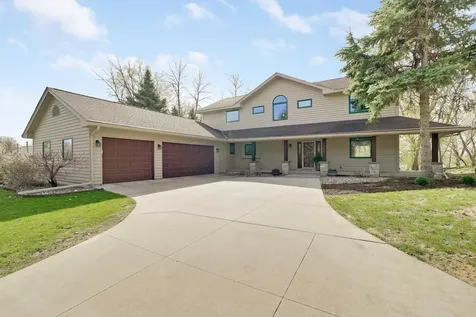 1636 Woodlawn Circle Waconia MN 55387