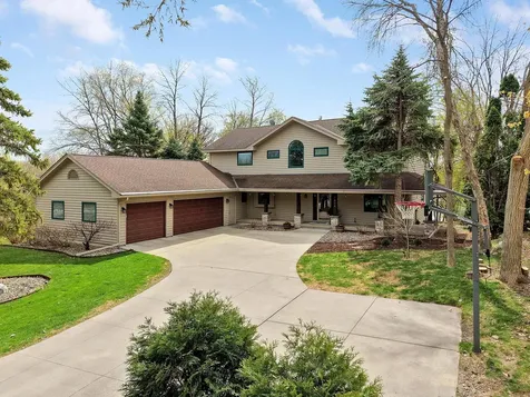 1636 Woodlawn Circle Waconia MN 55387