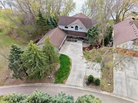 1636 Woodlawn Circle Waconia MN 55387