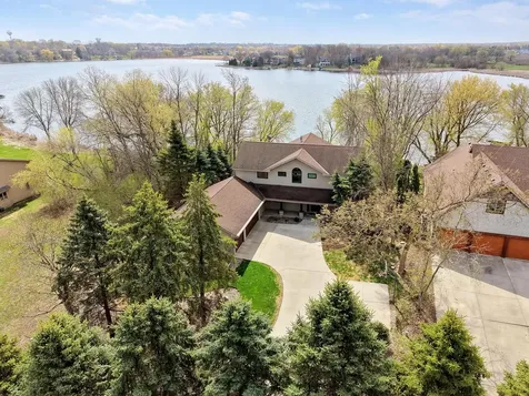 1636 Woodlawn Circle Waconia MN 55387