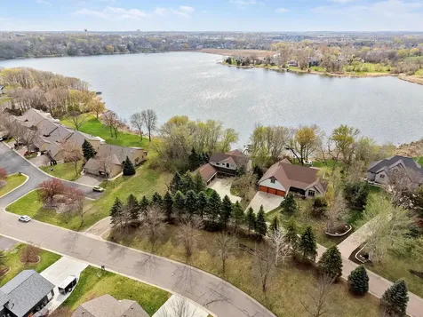 1636 Woodlawn Circle Waconia MN 55387