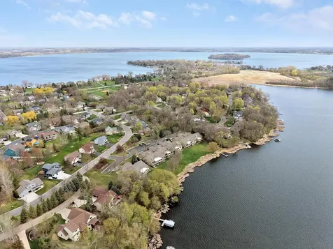 1636 Woodlawn Circle Waconia MN 55387