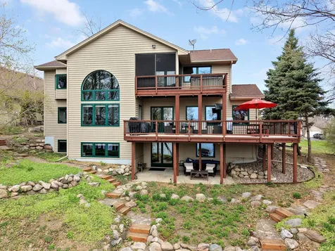 1636 Woodlawn Circle Waconia MN 55387