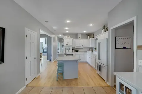 1636 Woodlawn Circle Waconia MN 55387