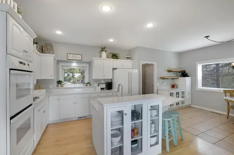 1636 Woodlawn Circle Waconia MN 55387