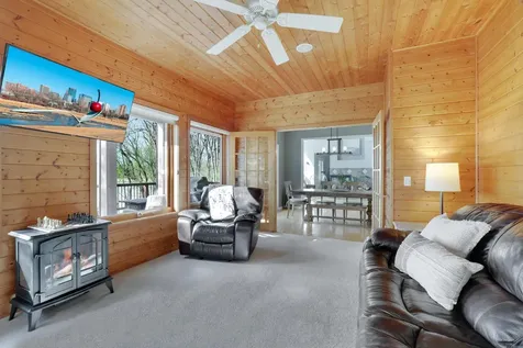 1636 Woodlawn Circle Waconia MN 55387