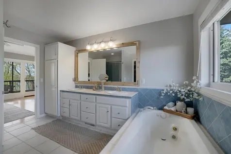 1636 Woodlawn Circle Waconia MN 55387
