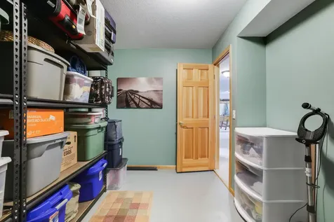 1636 Woodlawn Circle Waconia MN 55387