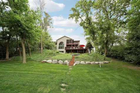 1636 Woodlawn Circle Waconia MN 55387