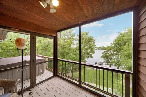 1636 Woodlawn Circle Waconia MN 55387