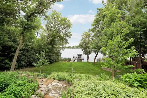 1636 Woodlawn Circle Waconia MN 55387