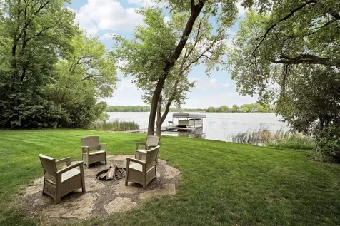 1636 Woodlawn Circle Waconia MN 55387