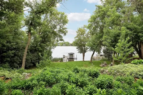 1636 Woodlawn Circle Waconia MN 55387