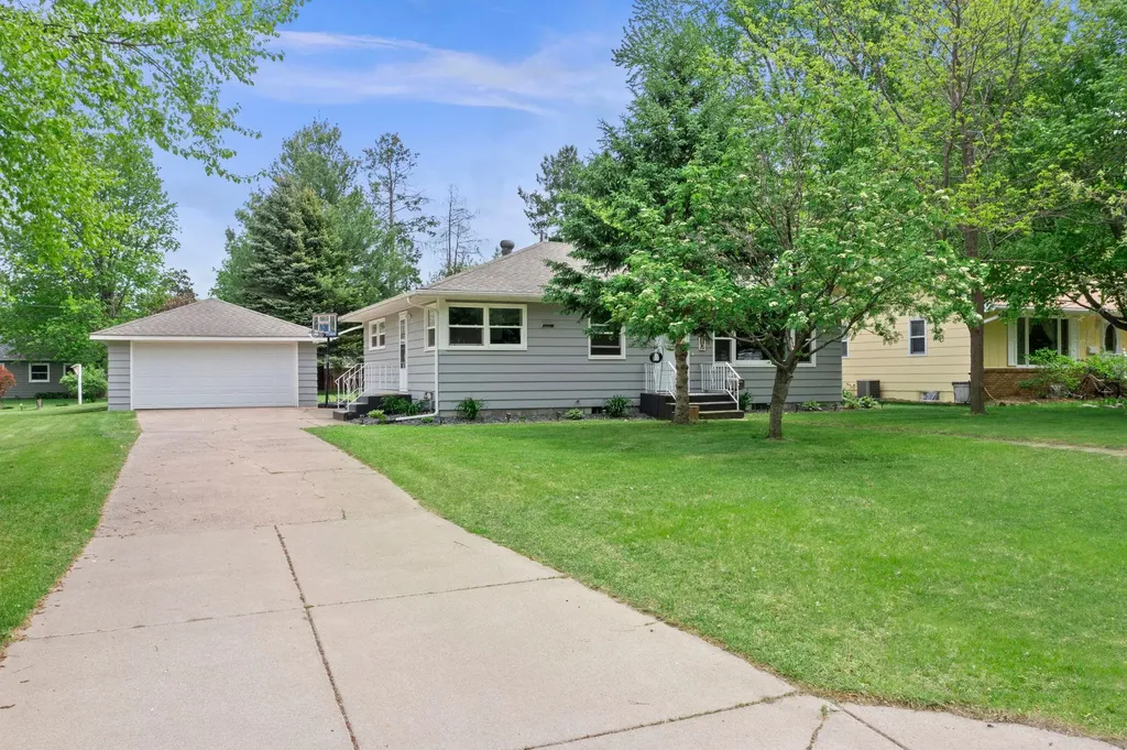 710 Cypress Street S Cambridge MN 55008