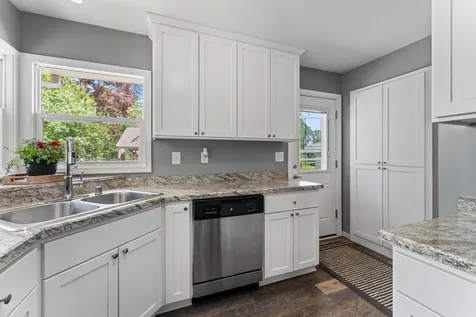710 Cypress Street S Cambridge MN 55008