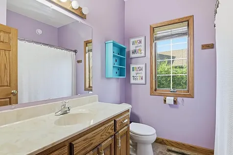 11 Moon Circle Saint Cloud MN 56301