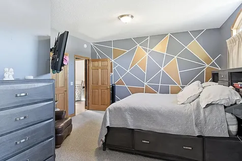 11 Moon Circle Saint Cloud MN 56301