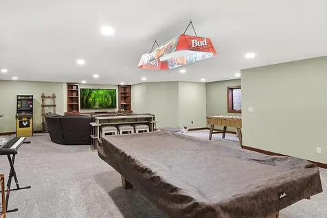 11 Moon Circle Saint Cloud MN 56301