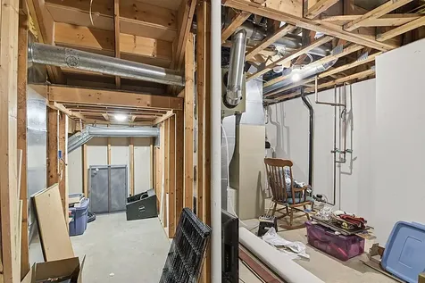 11 Moon Circle Saint Cloud MN 56301