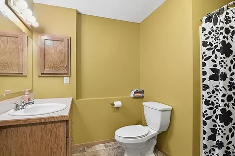 11 Moon Circle Saint Cloud MN 56301