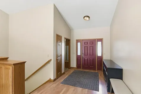 11 Moon Circle Saint Cloud MN 56301