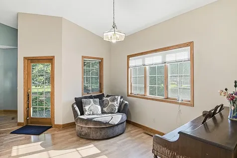 11 Moon Circle Saint Cloud MN 56301